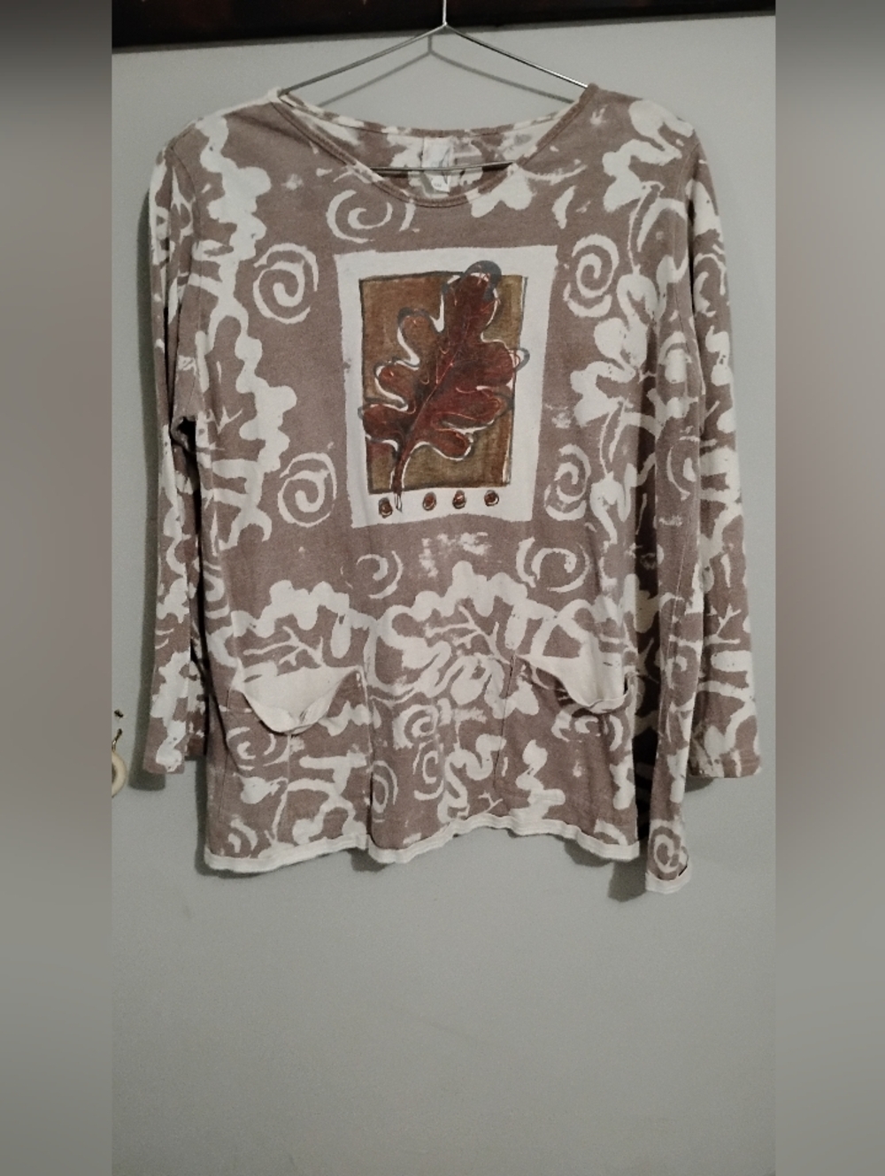 Painted Leaf Cotton Shirt With Pockets On Front 3/4 Sleeve Size SMALL